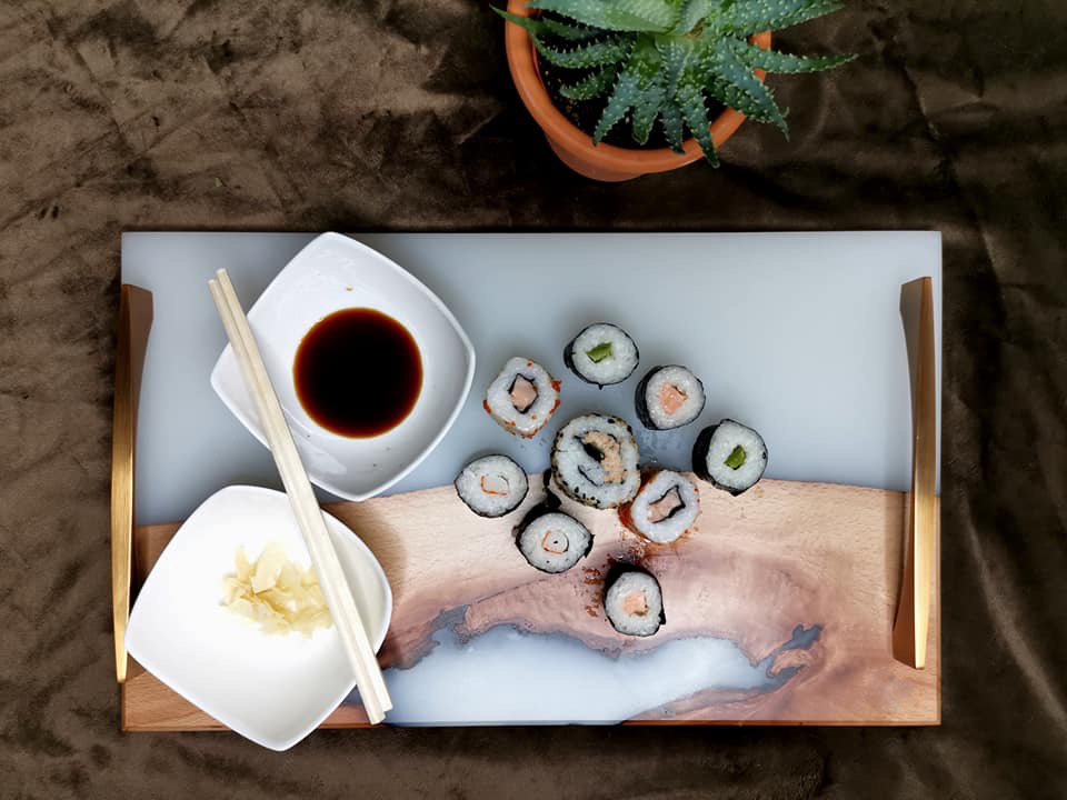 How to Effectively Prevent Clear Resin from Yellowing - MOOKA FURNITURE