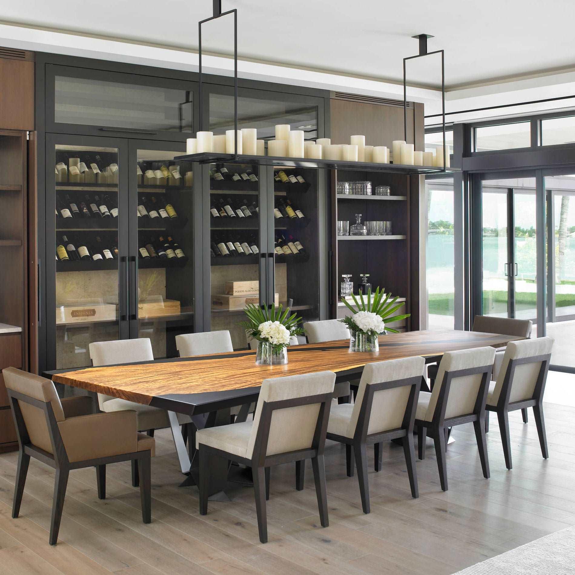 Luxury dining room table for 8-10 person luxurious homes - MOOKA FURNITURE