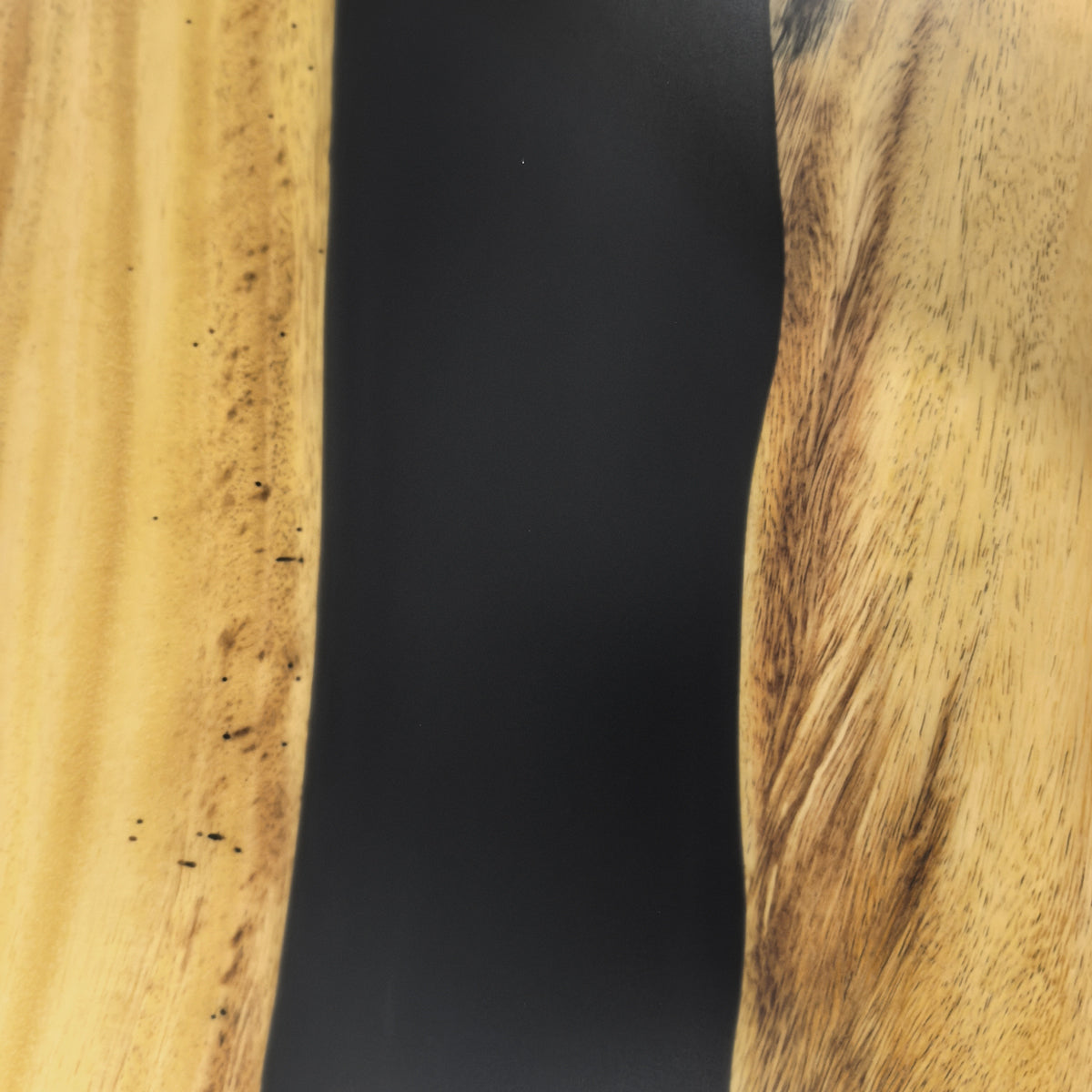 Big fancy natural wood with black resin dining table with family for Sabbath 12-14 seats
