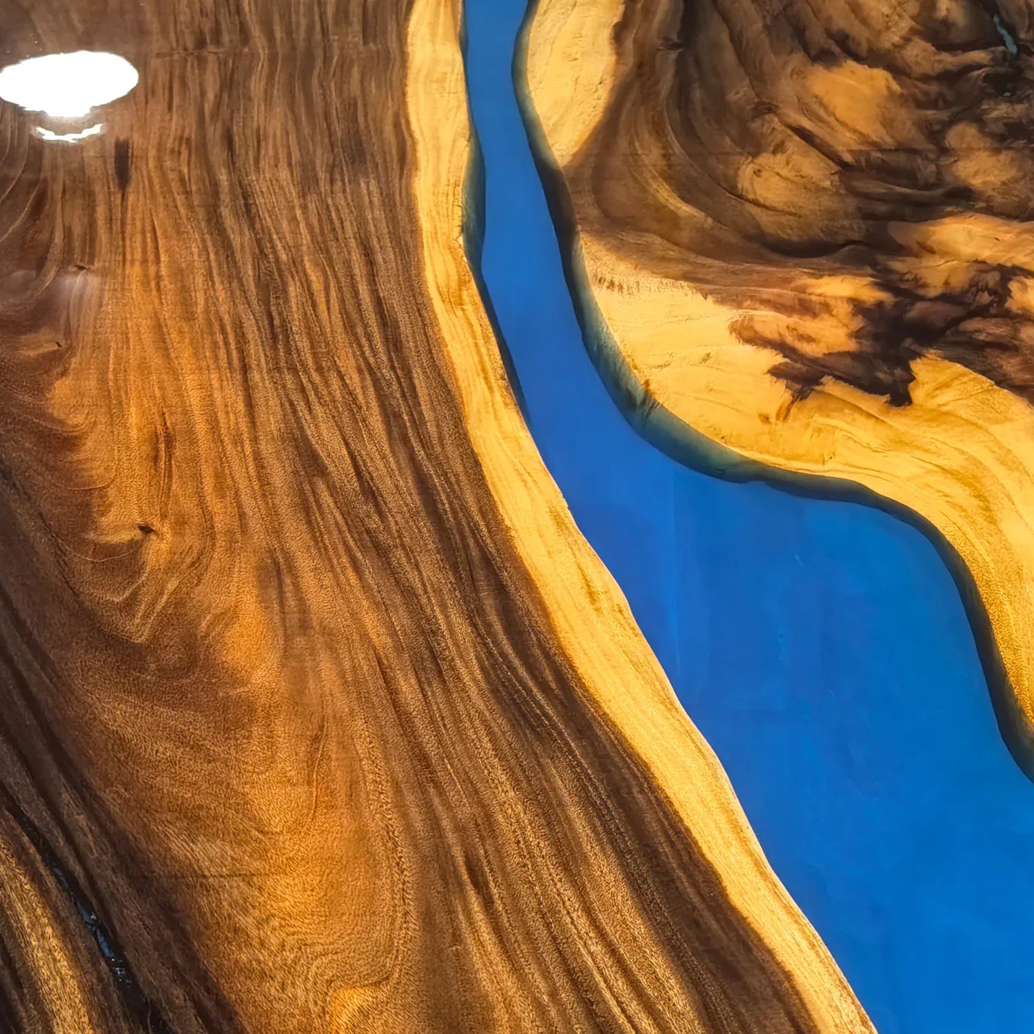 Large size blue epoxy river table Luxury Oval dining table for 12 people - MOOKA FURNITURE