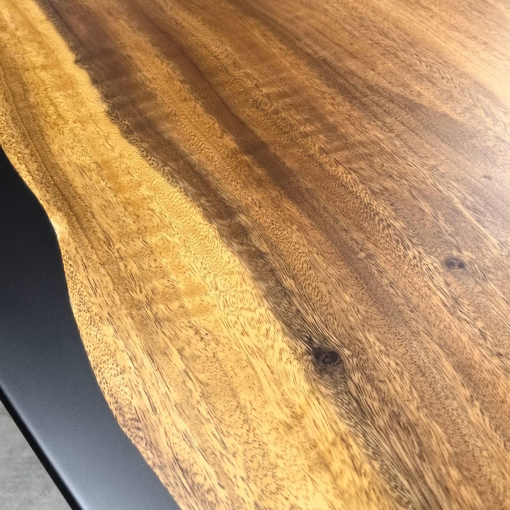 One-piece natural wood single piece slab dining table for 10 seater - MOOKA FURNITURE