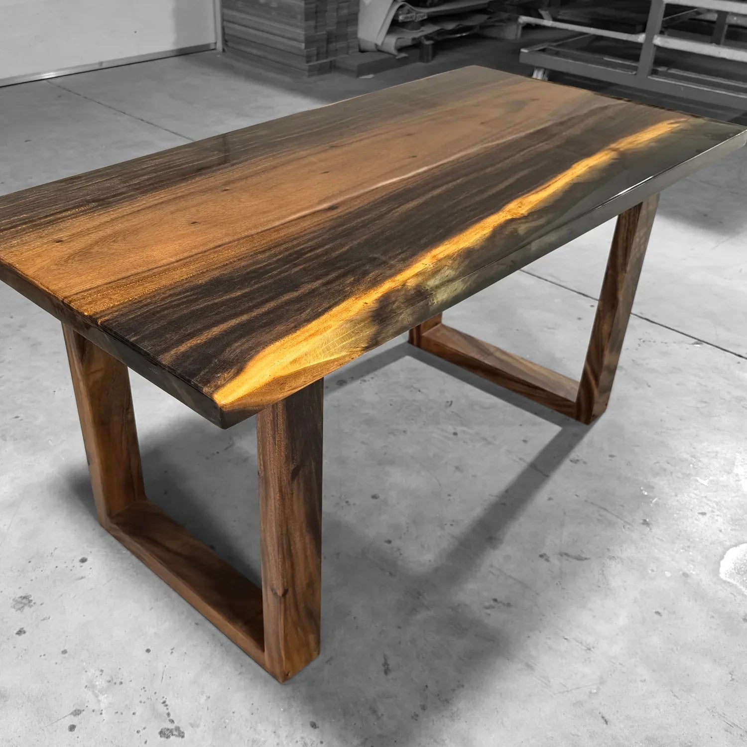 Luxury stylish wood resin river table breakfast table dining nook table with legs - MOOKA FURNITURE