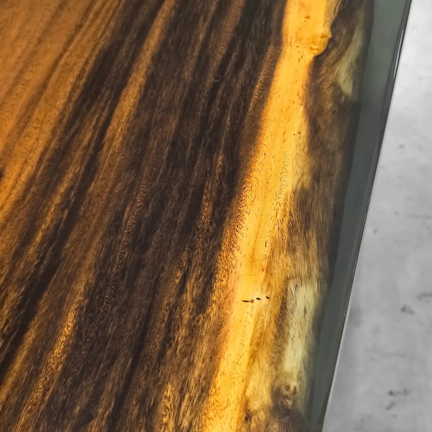 Luxury stylish wood resin river table breakfast table dining nook table with legs - MOOKA FURNITURE