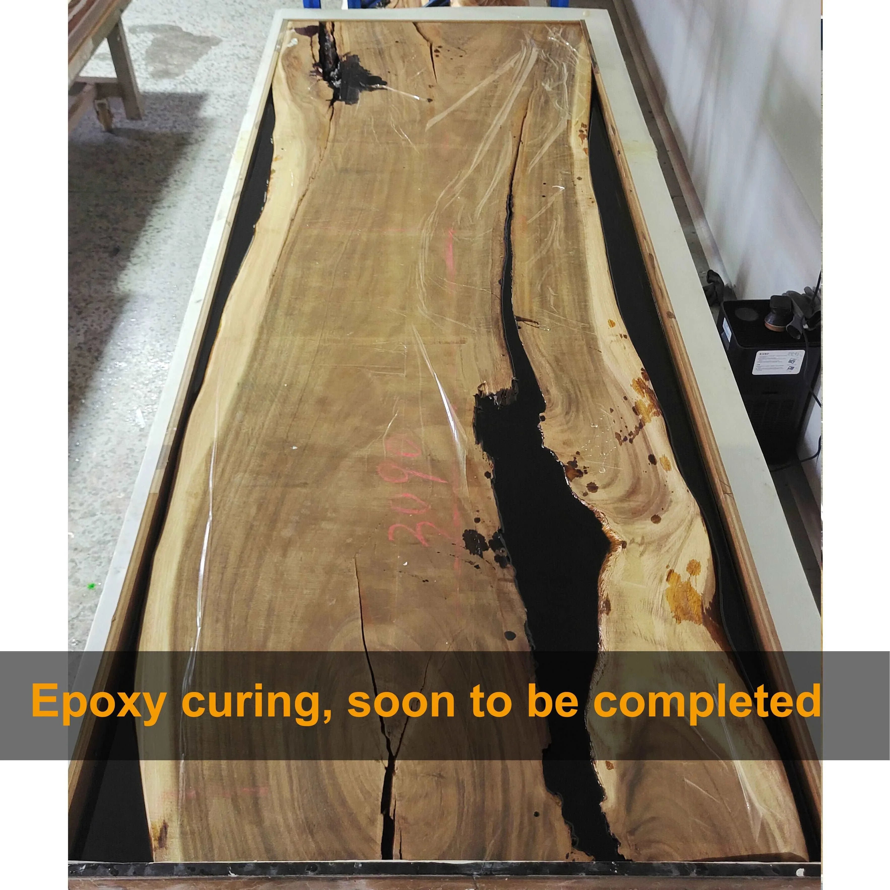 Luxury 10 seats black epoxy dining table - MOOKA FURNITURE