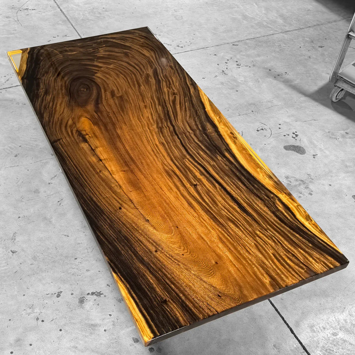 One piece natural wood with clear epoxy dining table for 6-8 people - MOOKA FURNITURE