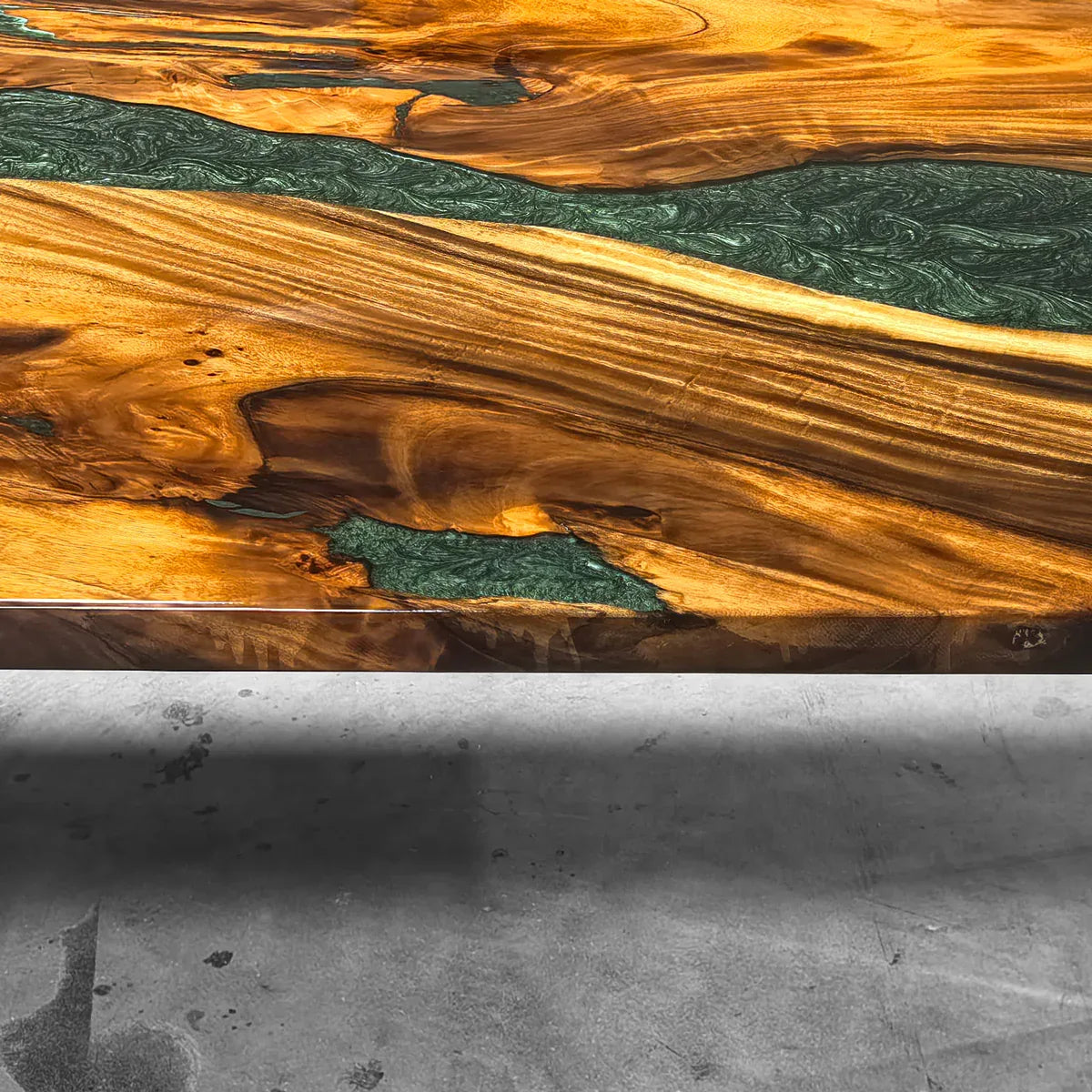 Forest green resin natural wood unique luxury 6-8 people dining table - MOOKA FURNITURE