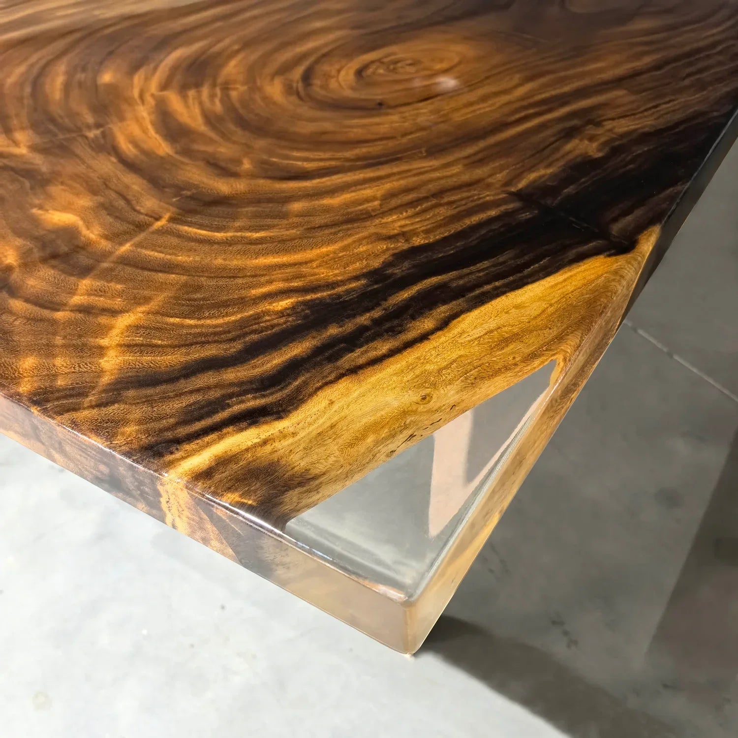 One piece natural wood with clear epoxy dining table for 6-8 people - MOOKA FURNITURE