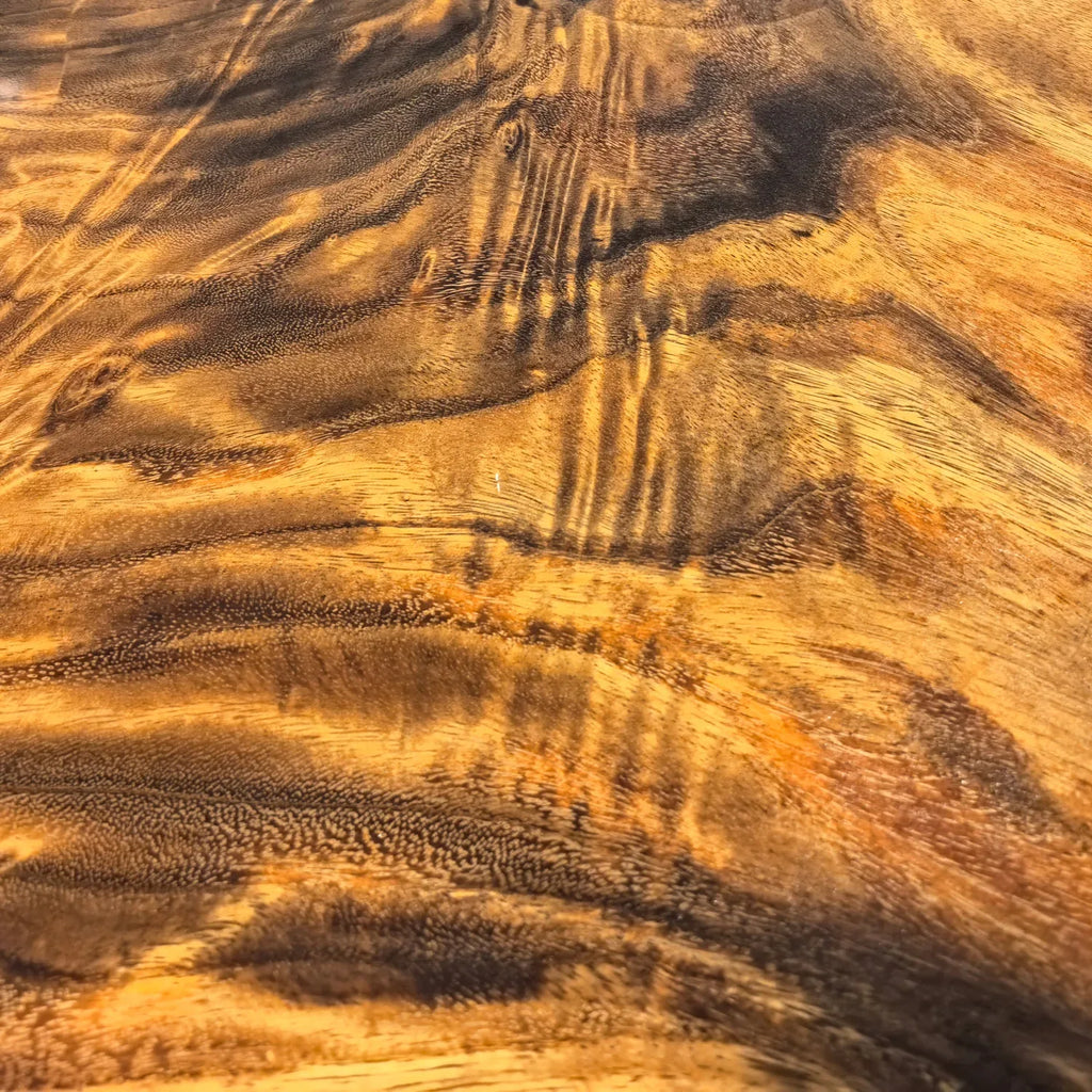 Luxury single wood epoxy river table for 6-8 person - MOOKA FURNITURE